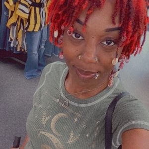 Meet your Posher, Devine